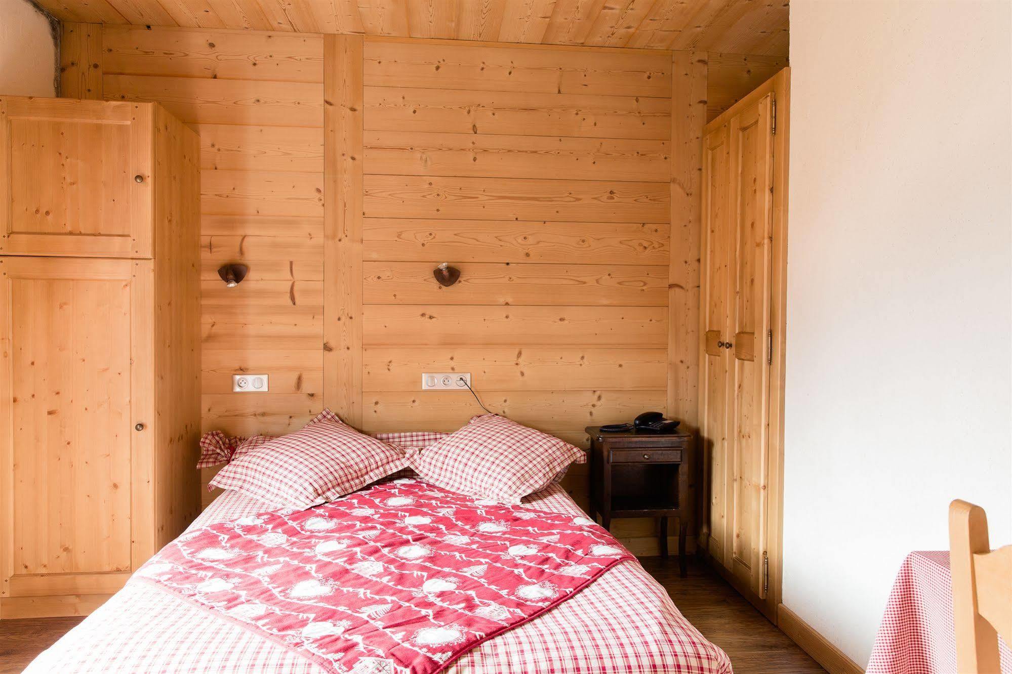 Hotel Alpen Roc Morzine Exterior foto